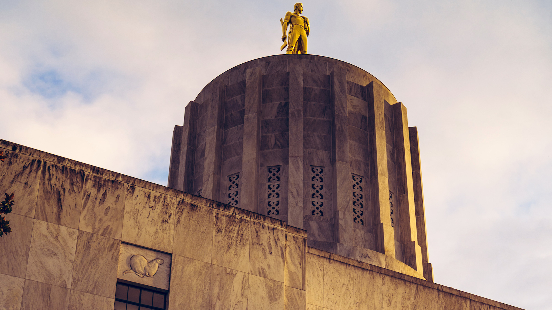 The Oregon State Capitol at dusk.